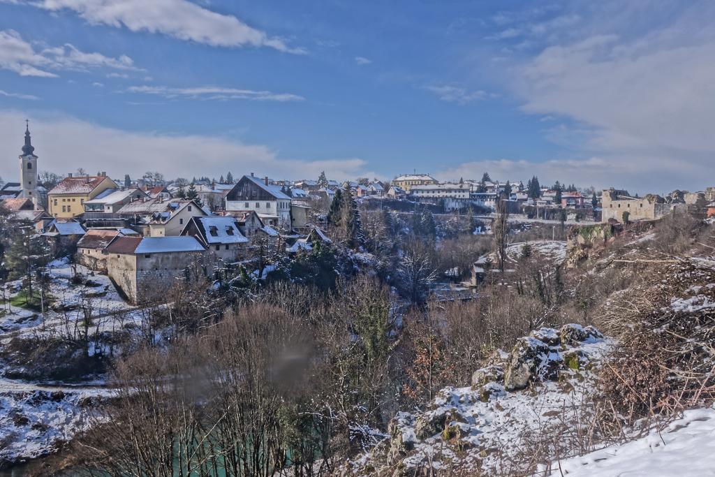 Rooms Modrušan Slunj Exteriér fotografie