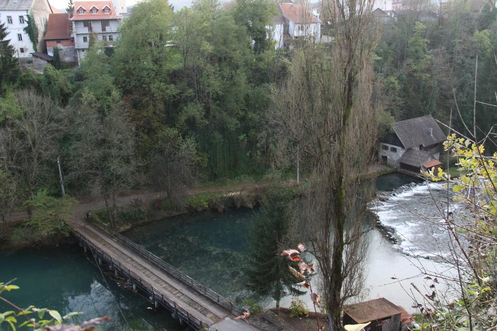 Rooms Modrušan Slunj Exteriér fotografie