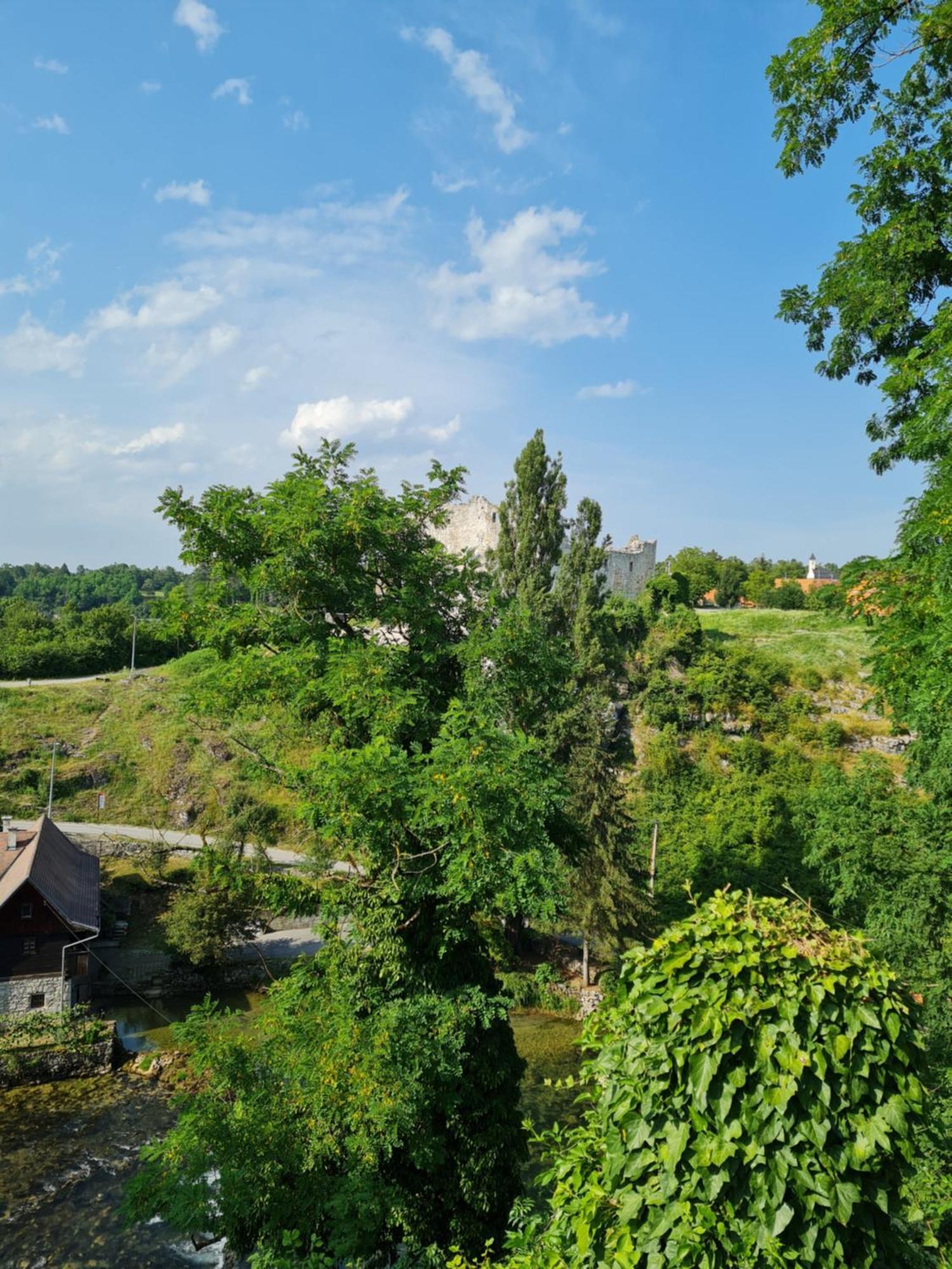 Rooms Modrušan Slunj Exteriér fotografie