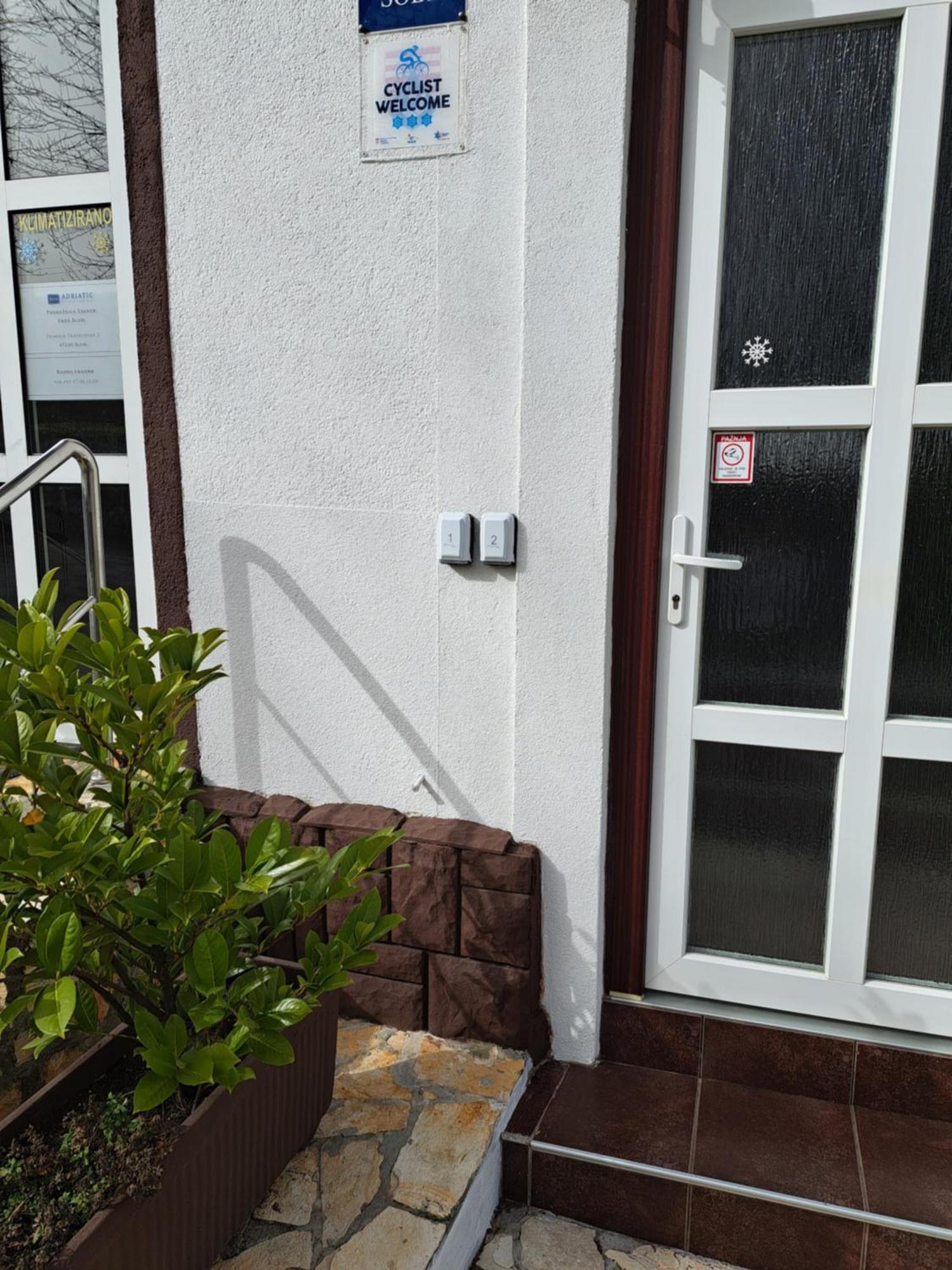 Rooms Modrušan Slunj Exteriér fotografie