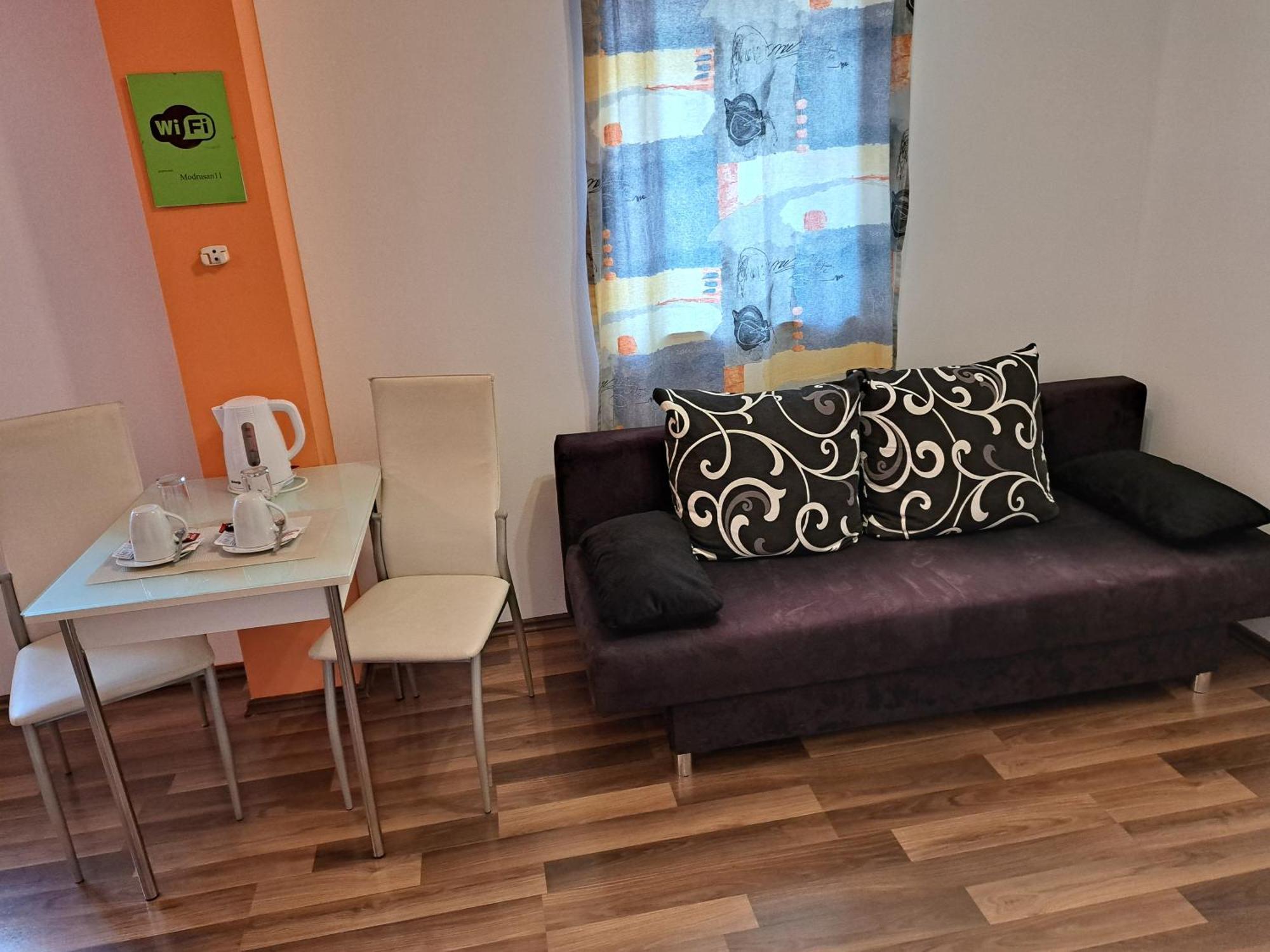 Rooms Modrušan Slunj Exteriér fotografie