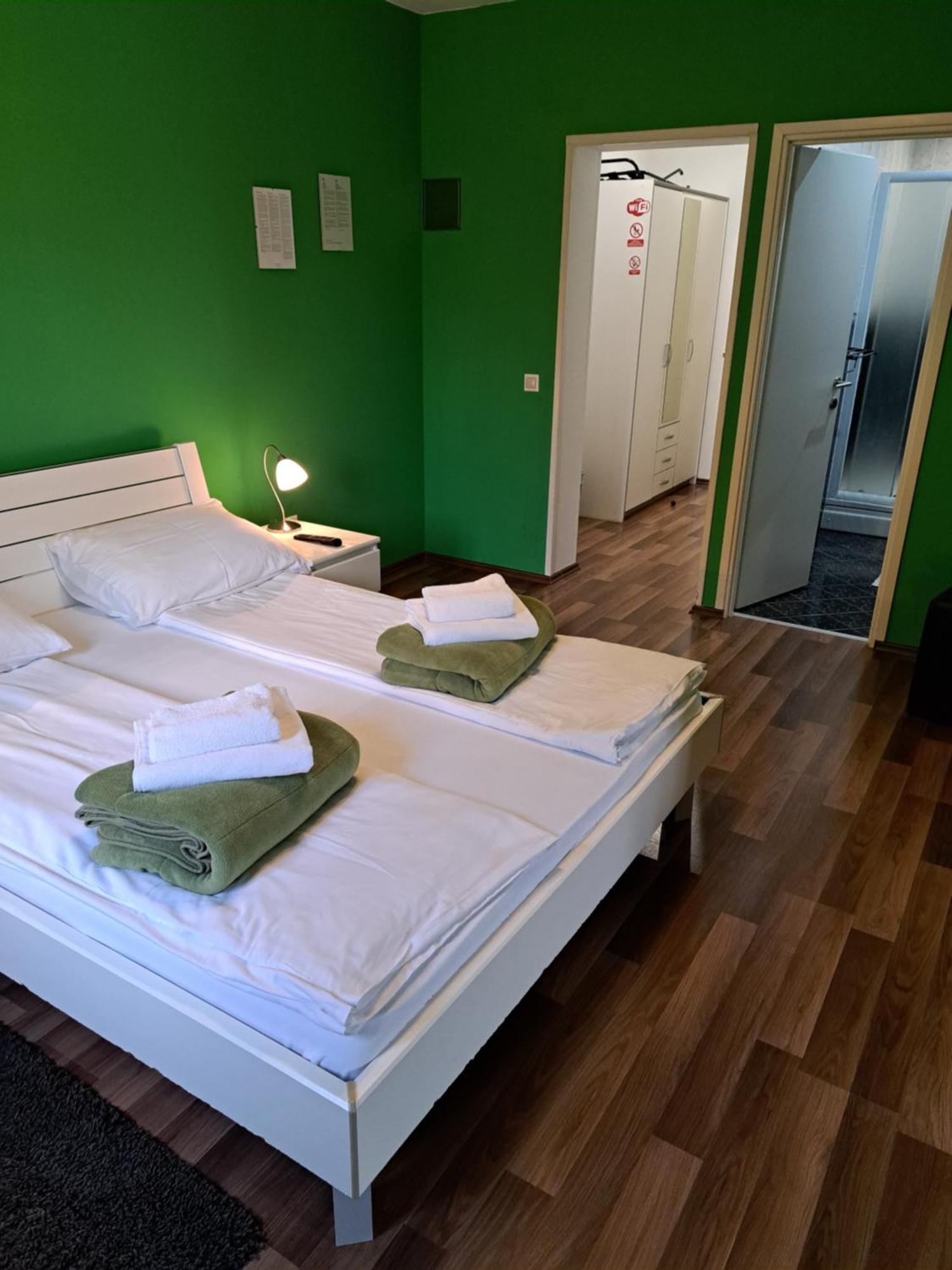 Rooms Modrušan Slunj Exteriér fotografie