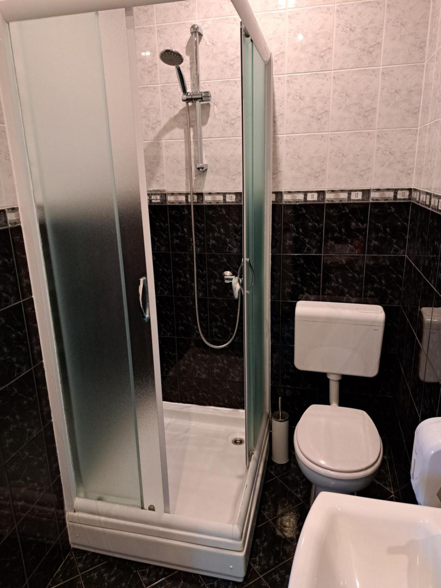 Rooms Modrušan Slunj Exteriér fotografie